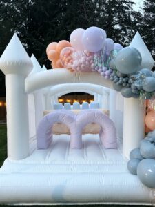 Chateau Bounce & Balloons: Modern Castle: Our balloon house rentals are for those who believe in quality and luxury. We have created an exclusive collection of bouncers that are unique, luxurious, and high-end. Modern Castle balloon houses will make sure that you and your guests remember your special event for years to come. Luxury Bounce House Rentals in Marysville arlington bellevue bothell everett duvall lake stevens lynnwood sammamish snohomish shoreline monroe mukilteo marysville redmond woodinville Washington birthday party ideas birthday parties