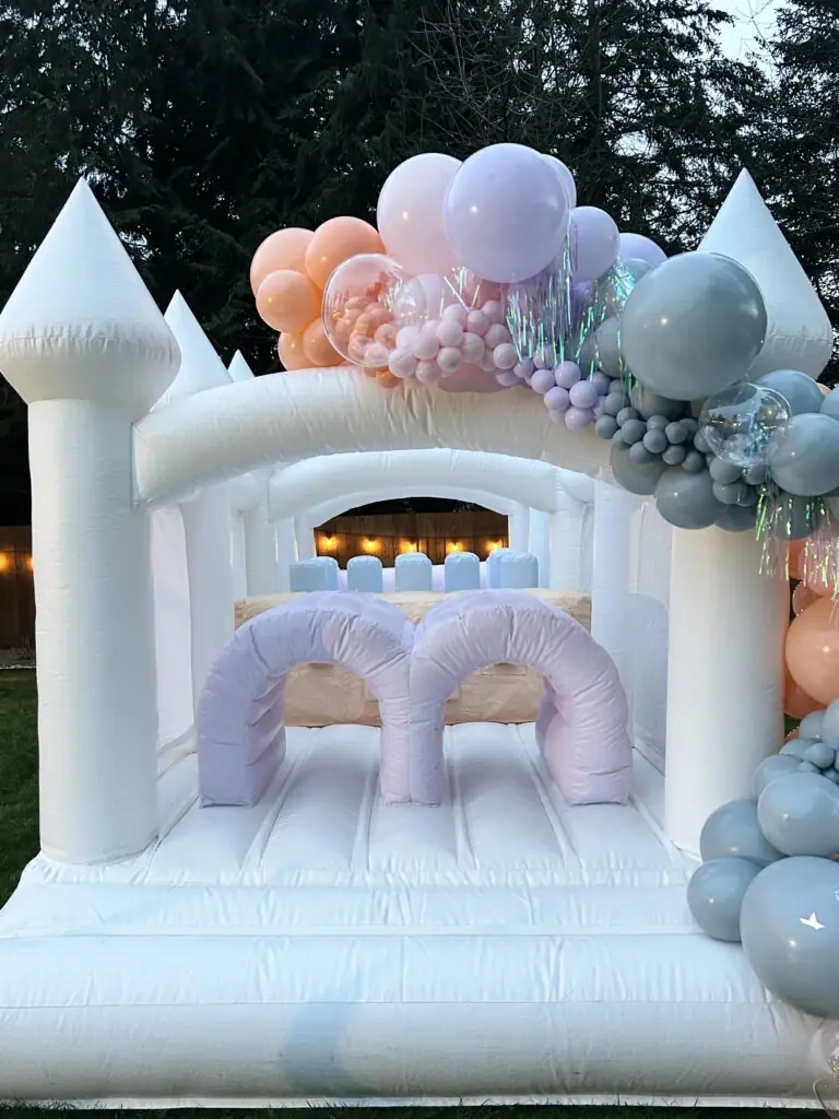 Chateau Bounce & Balloons: Modern Castle: Our balloon house rentals are for those who believe in quality and luxury. We have created an exclusive collection of bouncers that are unique, luxurious, and high-end. Modern Castle balloon houses will make sure that you and your guests remember your special event for years to come. Luxury Bounce House Rentals in Marysville arlington bellevue bothell everett duvall lake stevens lynnwood sammamish snohomish shoreline monroe mukilteo marysville redmond woodinville Washington birthday party ideas birthday parties